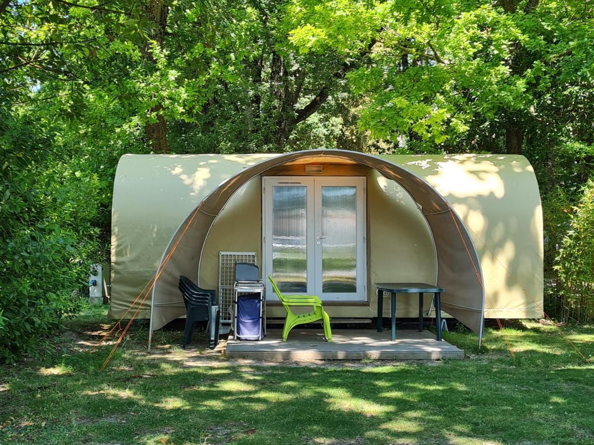 Camping Fleur D'Oleron 奥雷龙圣皮耶尔 外观 照片
