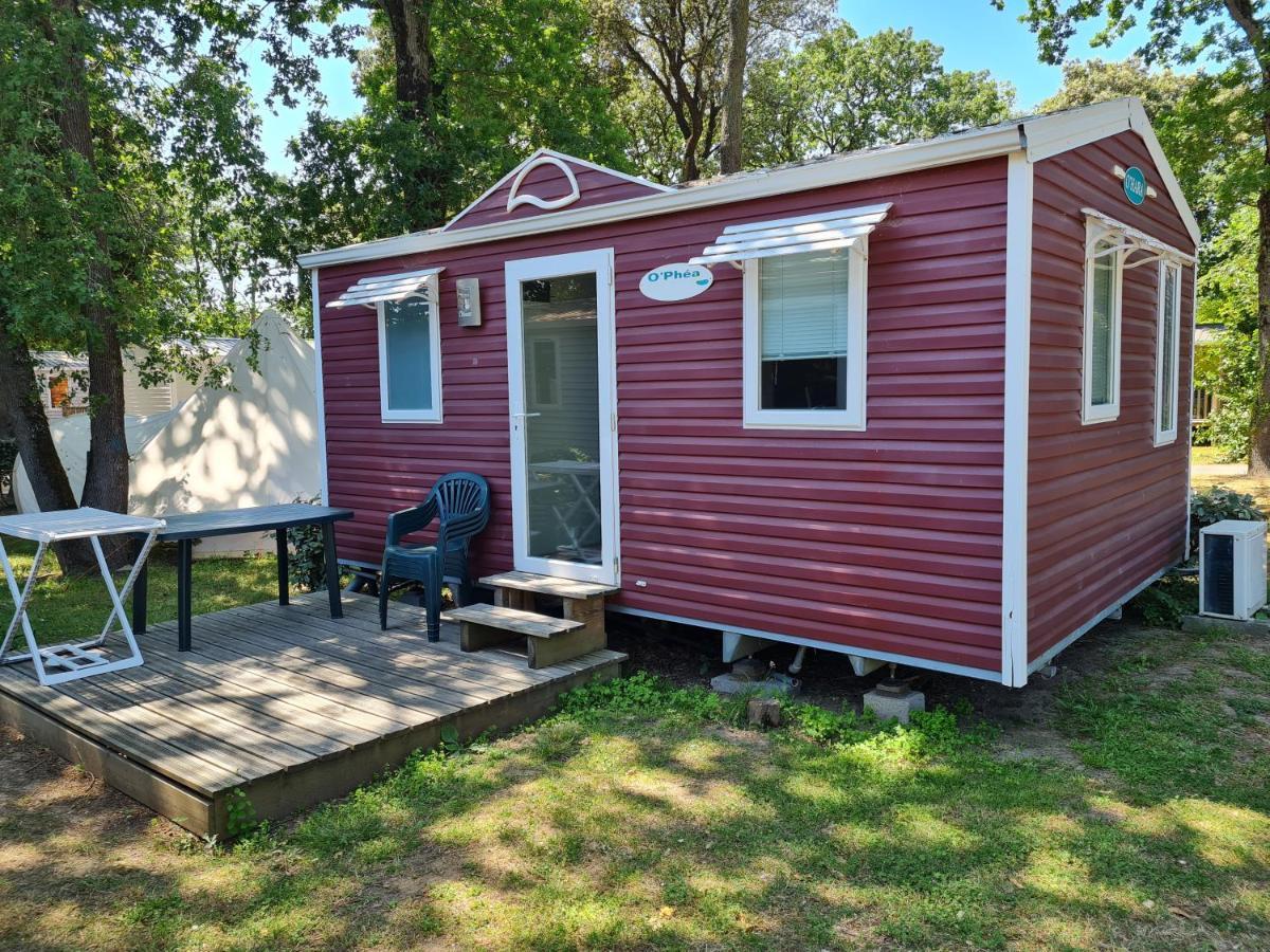 Camping Fleur D'Oleron 奥雷龙圣皮耶尔 外观 照片