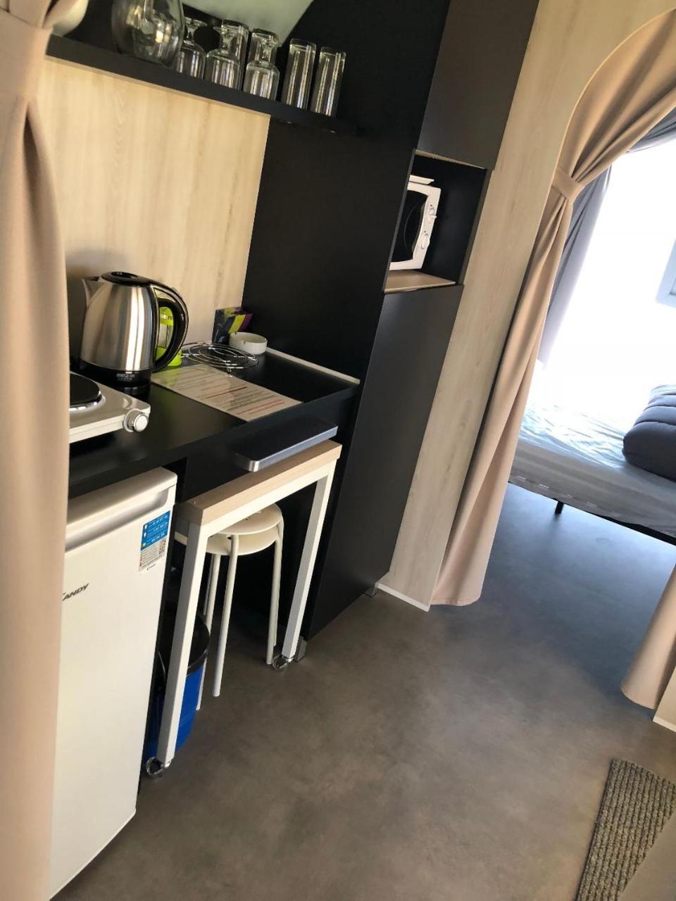 Camping Fleur D'Oleron 奥雷龙圣皮耶尔 外观 照片