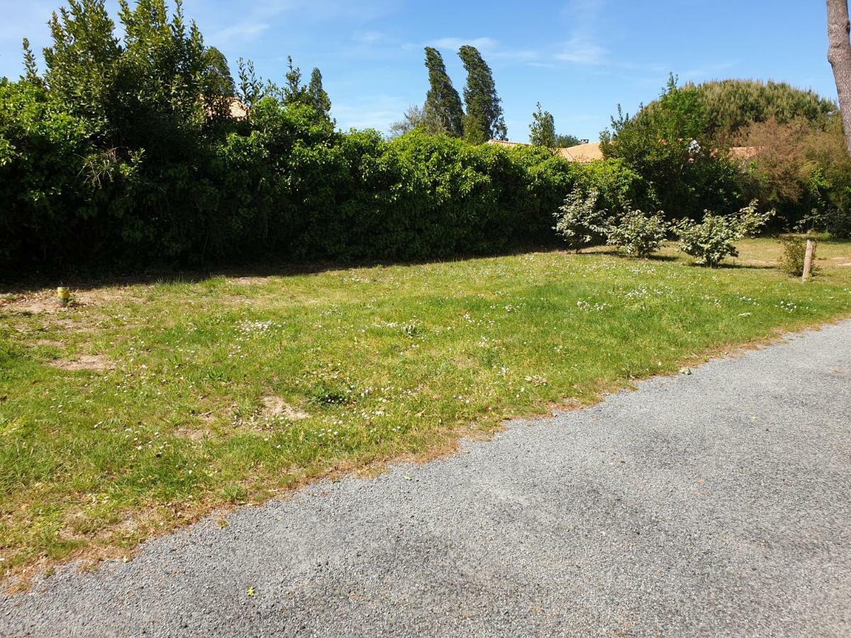 Camping Fleur D'Oleron 奥雷龙圣皮耶尔 外观 照片